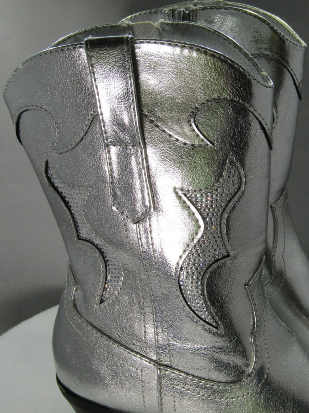 No Boundaries Cowboy Western Boots Silver Memory Foam Size 8 women’s  100299